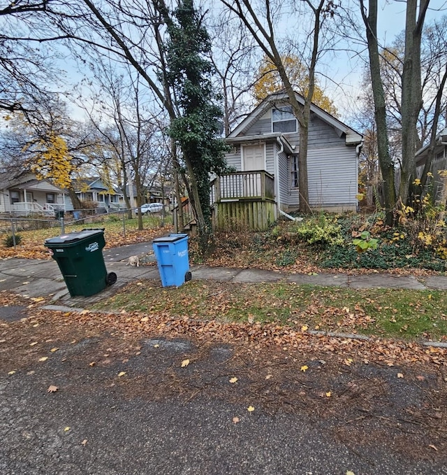 view of front of house