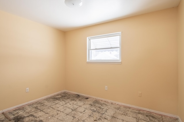 view of carpeted spare room