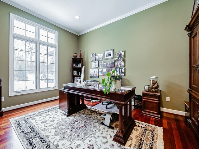 home office featuring baseboards, recessed lighting, wood finished floors, and ornamental molding