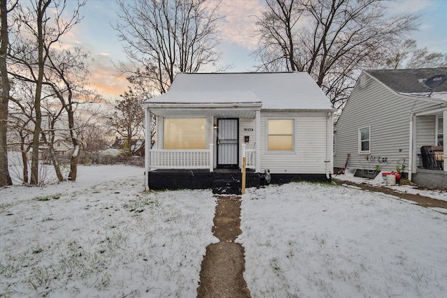 view of front of house with covered porch