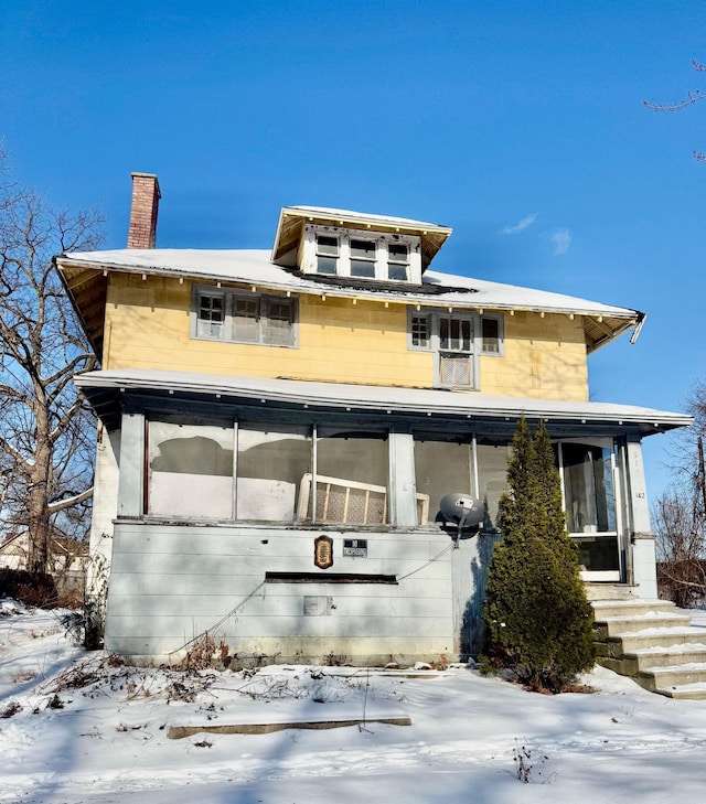 view of front of property