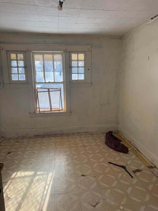 915 Burt St, Saginaw, MI 48607 - photo 6