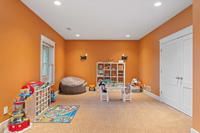 rec room with carpet