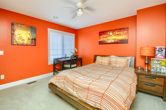 bedroom with carpet flooring and ceiling fan