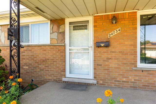 view of property entrance