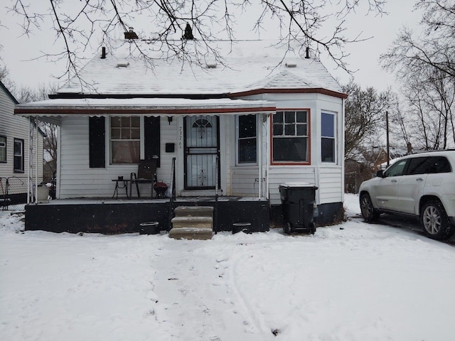 view of front facade featuring a porch