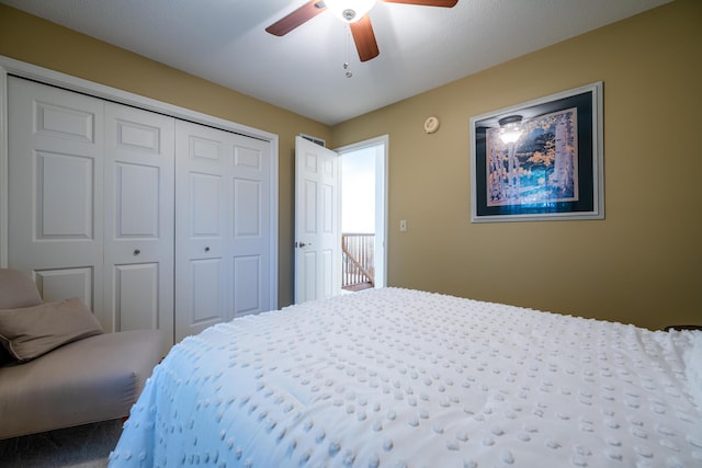 bedroom featuring ceiling fan