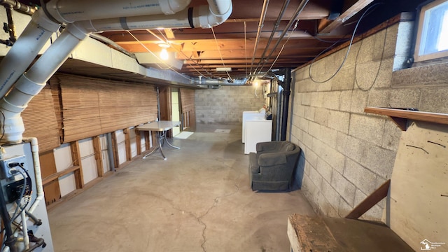 basement with washer / dryer