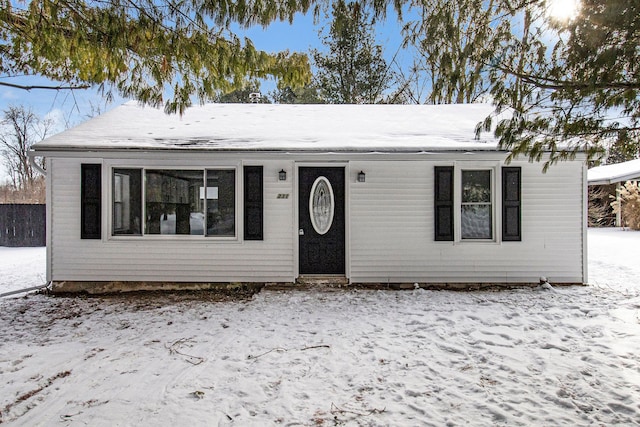 view of front of property