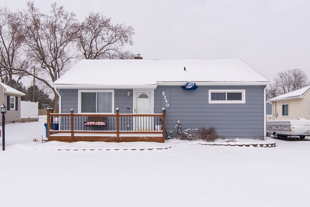 view of front of home