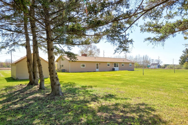 9800 Gera Rd, Birch Run, MI 48415 - view of grassy yard