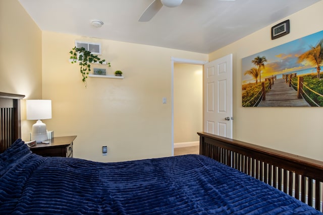 bedroom with ceiling fan