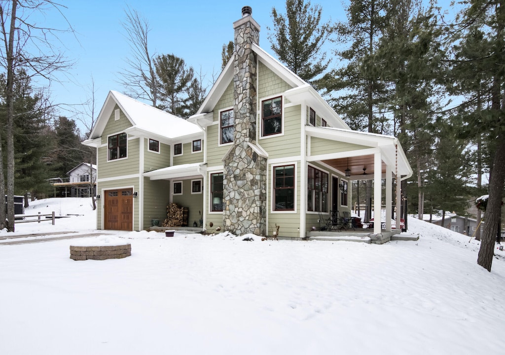 view of front of house with a garage