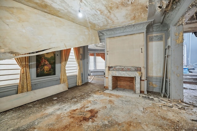 649 Van Dyke St, Detroit, MI 48214 - view of unfurnished living room