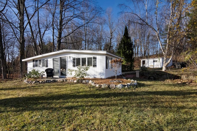 11199 Center Rd, Traverse City MI, 49686, 2 bedrooms, 1 bath house for sale