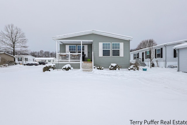 view of front of home featuring covered porch