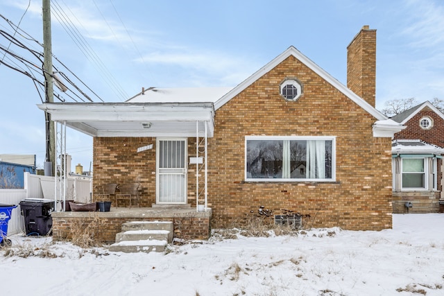 view of front of home featuring a porch