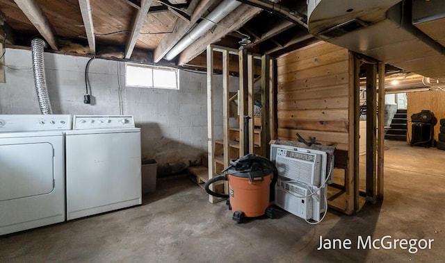 basement featuring washing machine and dryer