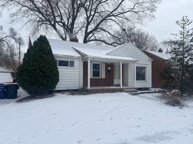 view of front facade with covered porch