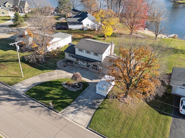 bird's eye view featuring a water view