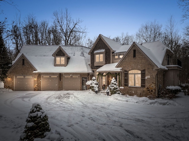 view of front of house featuring a garage