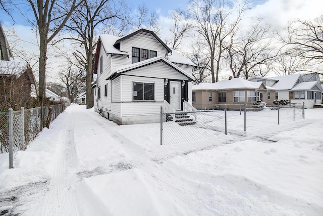 view of front of property