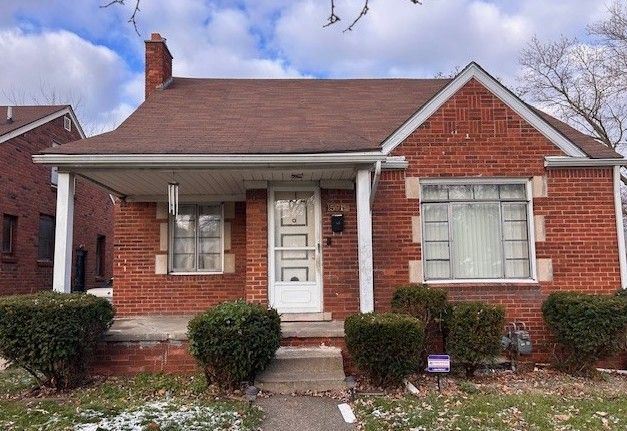 bungalow-style home with a porch