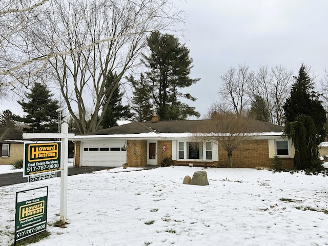 view of front facade with a garage