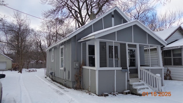 view of front of property