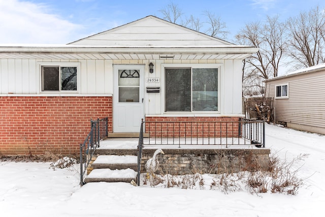 view of front of property