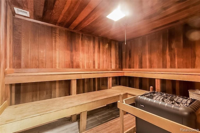 view of sauna / steam room