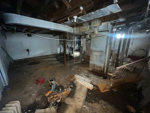 view of unfinished basement