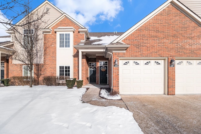 view of front property featuring a garage