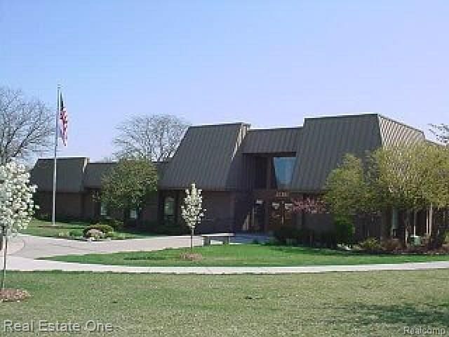 view of building exterior