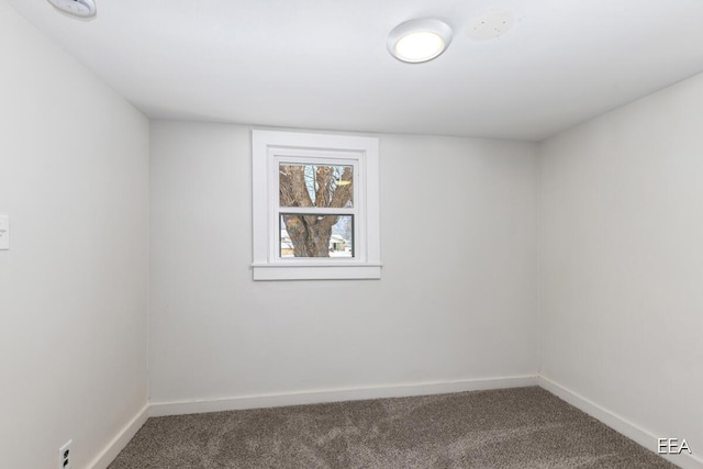 empty room featuring carpet floors