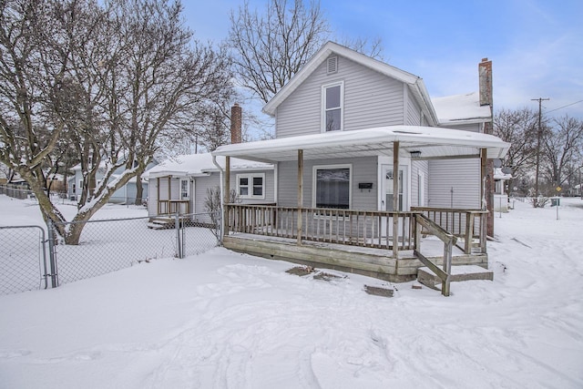 view of front of property featuring covered porch