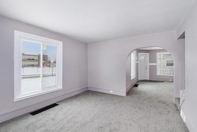 view of carpeted spare room