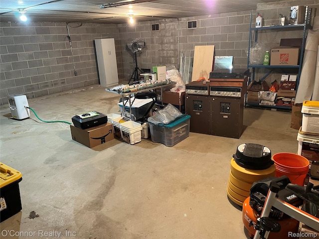 43 W Breitmeyer, Mount Clemens, MI 48043 - unfinished below grade area with concrete block wall