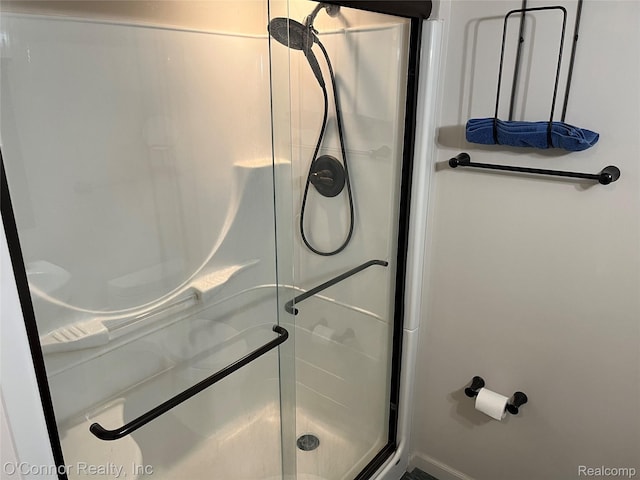 43 W Breitmeyer, Mount Clemens, MI 48043 - full bathroom featuring a shower stall and baseboards