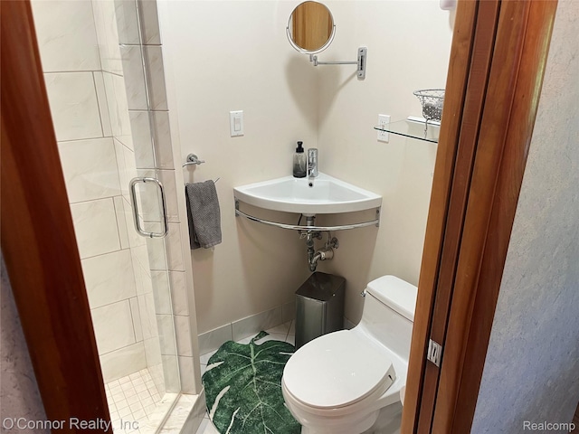43 W Breitmeyer, Mount Clemens, MI 48043 - full bath with a shower stall, toilet, and tile patterned floors