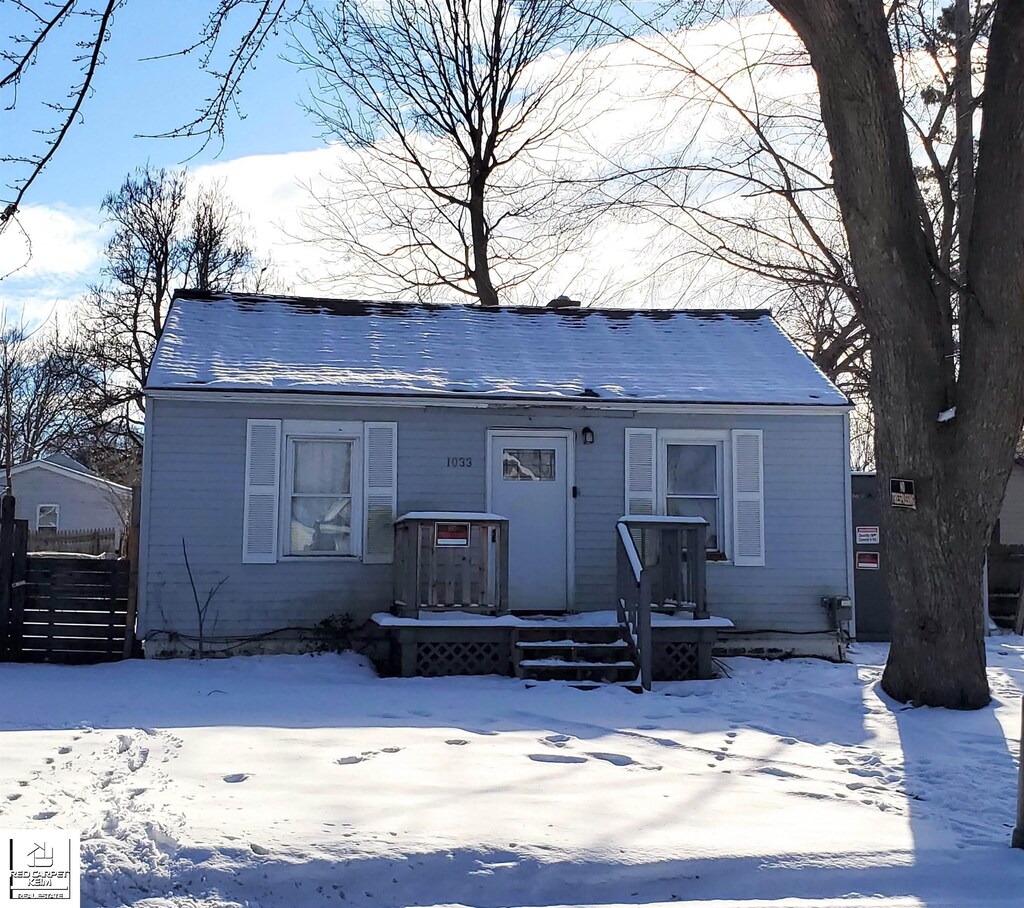 view of front of home