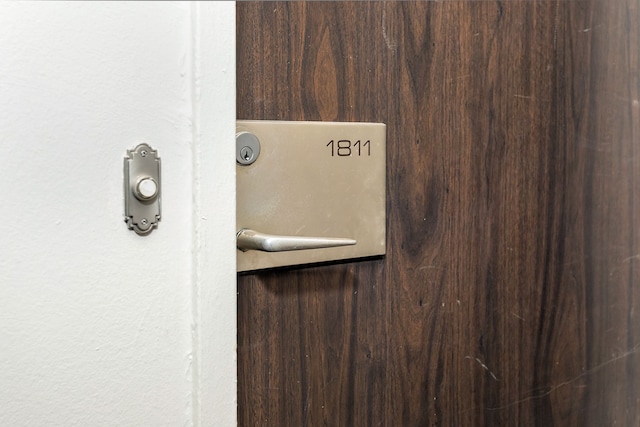 8200 E Jefferson Ave Unit 1811, Detroit, MI 48214 - view of room details