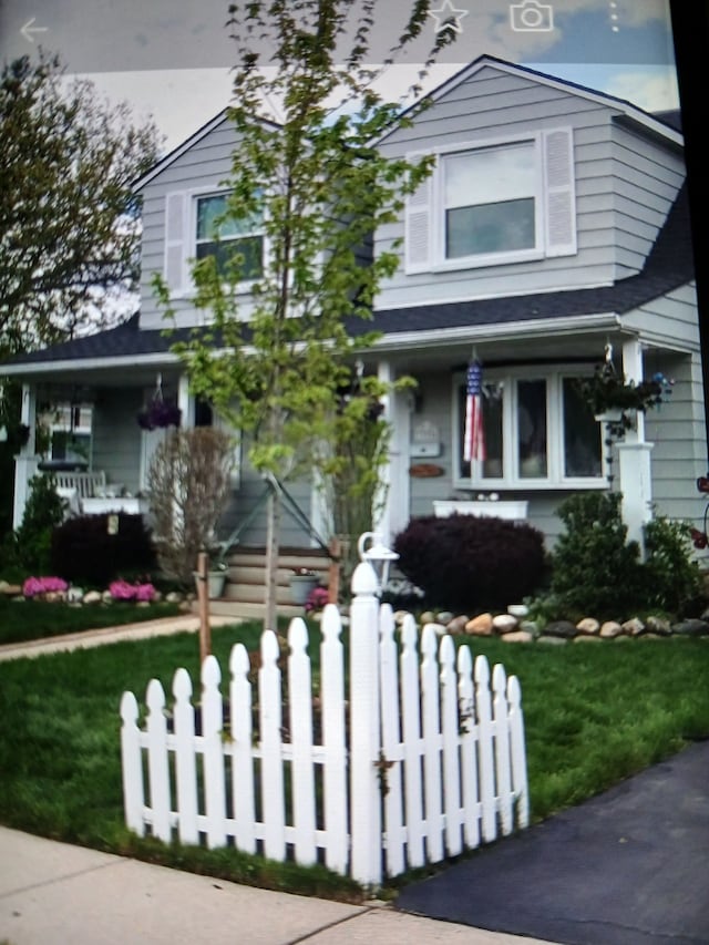 view of front of home