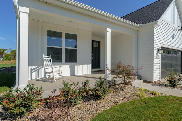 doorway to property with covered porch