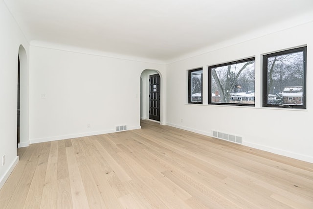 empty room featuring light hardwood / wood-style flooring