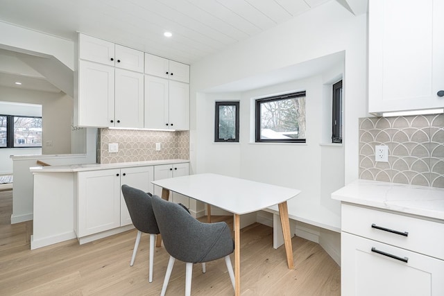 dining room featuring light hardwood / wood-style flooring