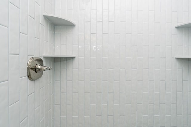 room details with walk in shower