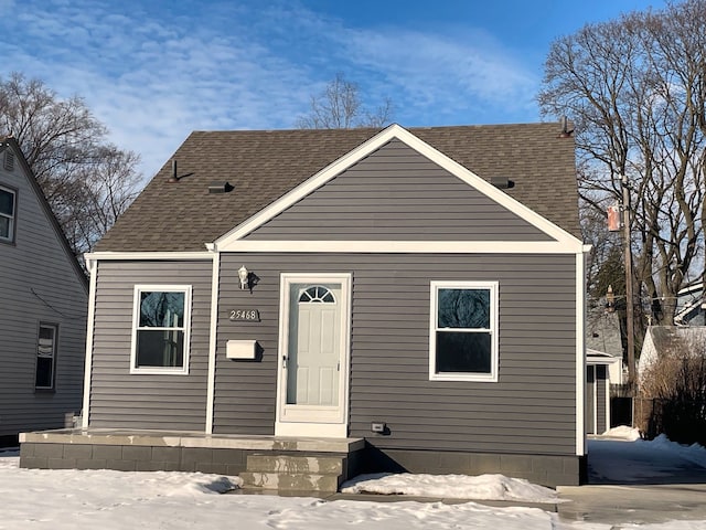 view of front of property