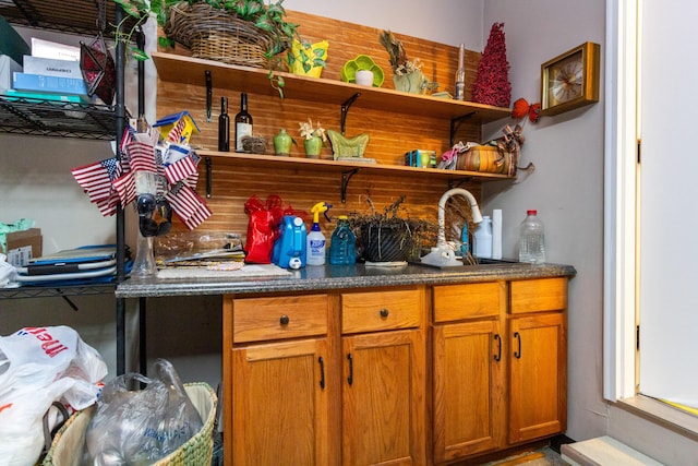 kitchen featuring sink