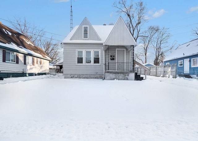 view of front of property with covered porch